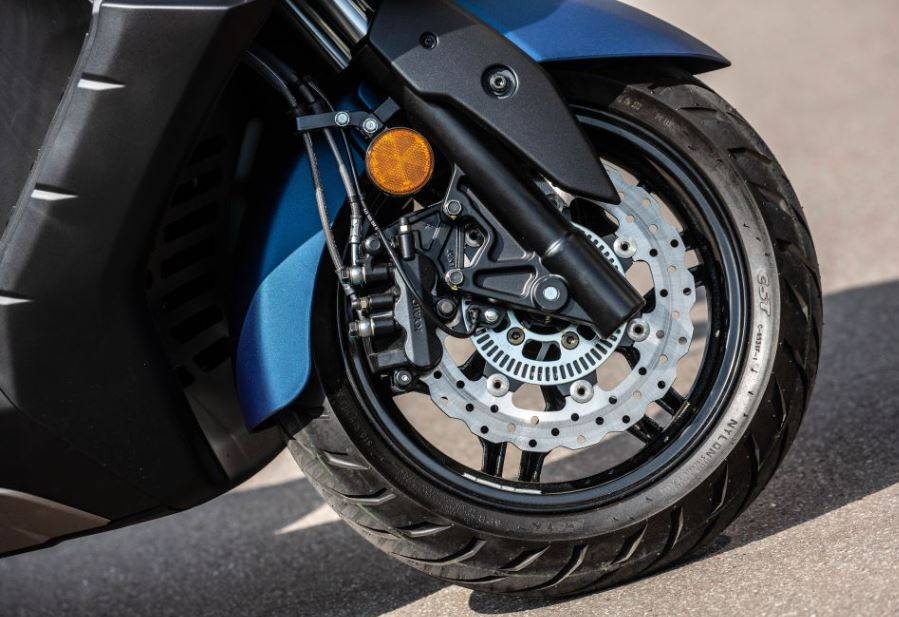 X-TOWN CITY 125 roue avant