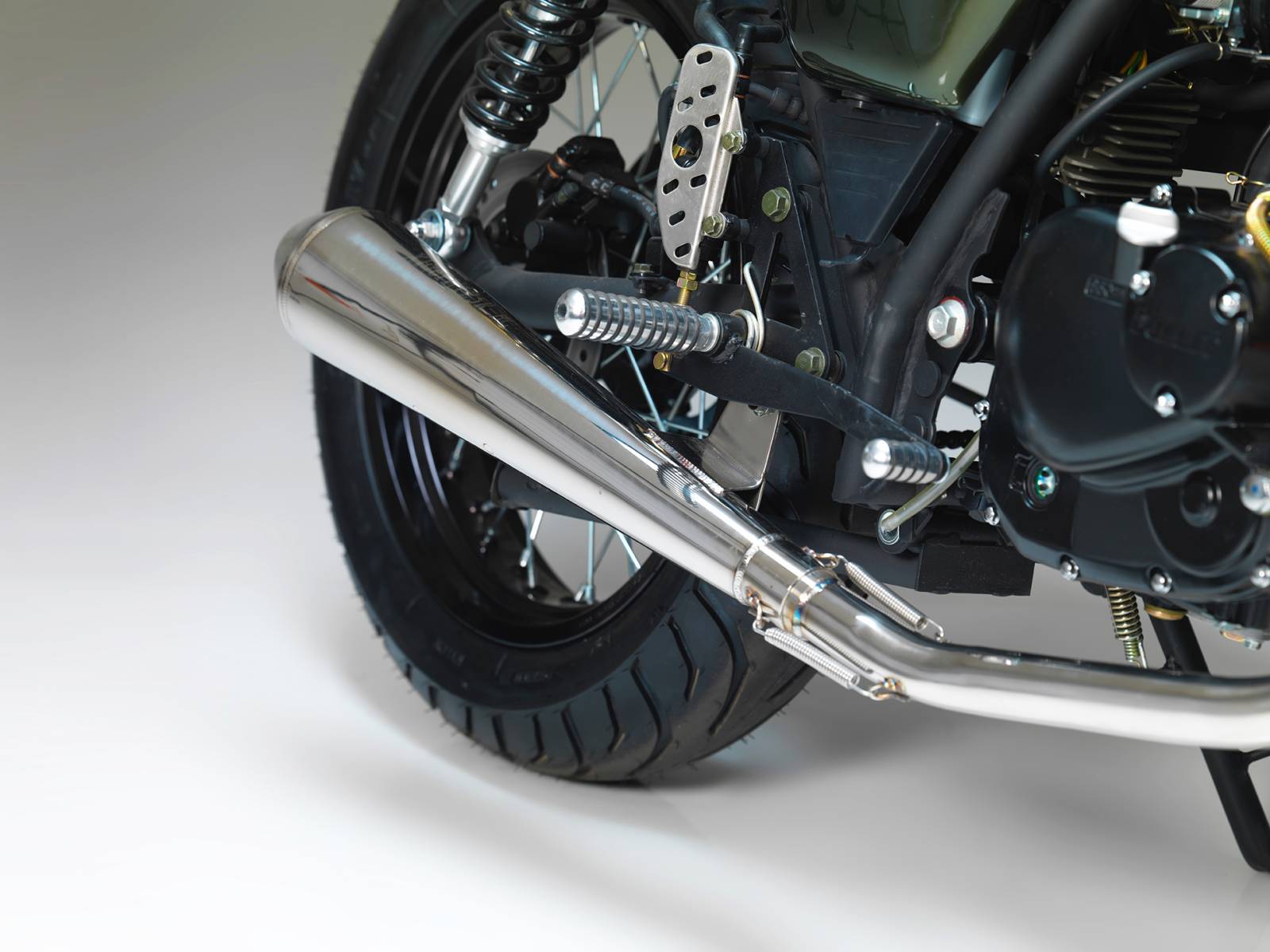 Moto BULLIT SPIRIT 125 : Pot d'échappement