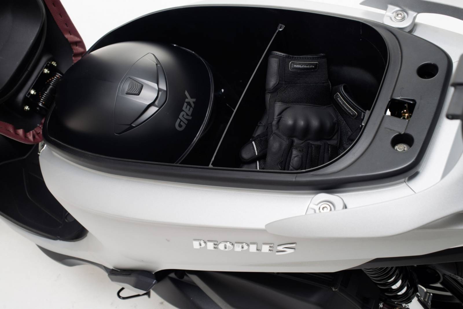 Scooter KYMCO POEPLE S 125 : coffre