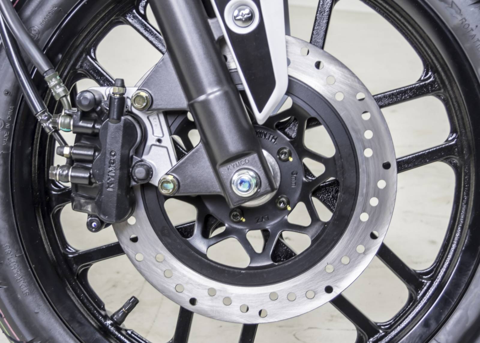 Moto KYMCO VISAR 125 : jantes