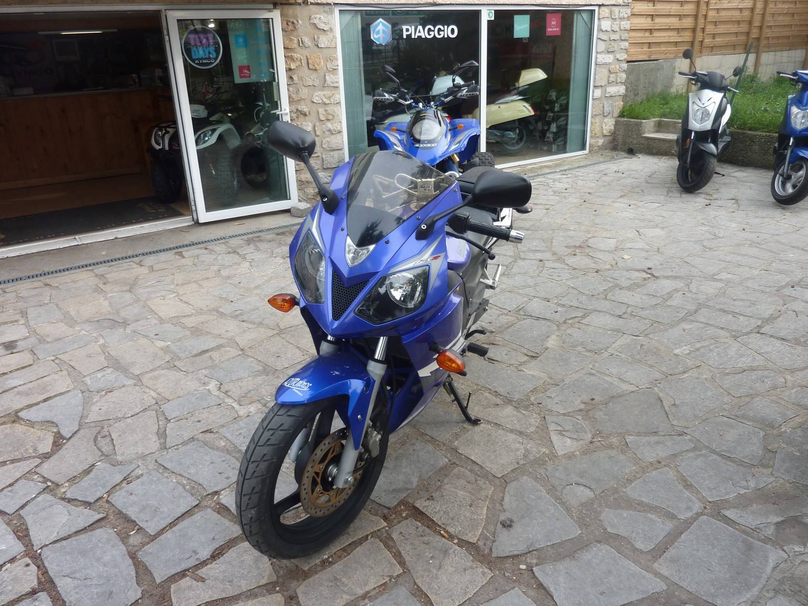 DAELIM ROADSPORT 125 CM3