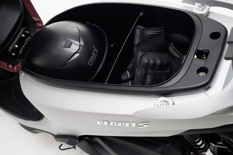 Scooter KYMCO POEPLE S 125 : coffre