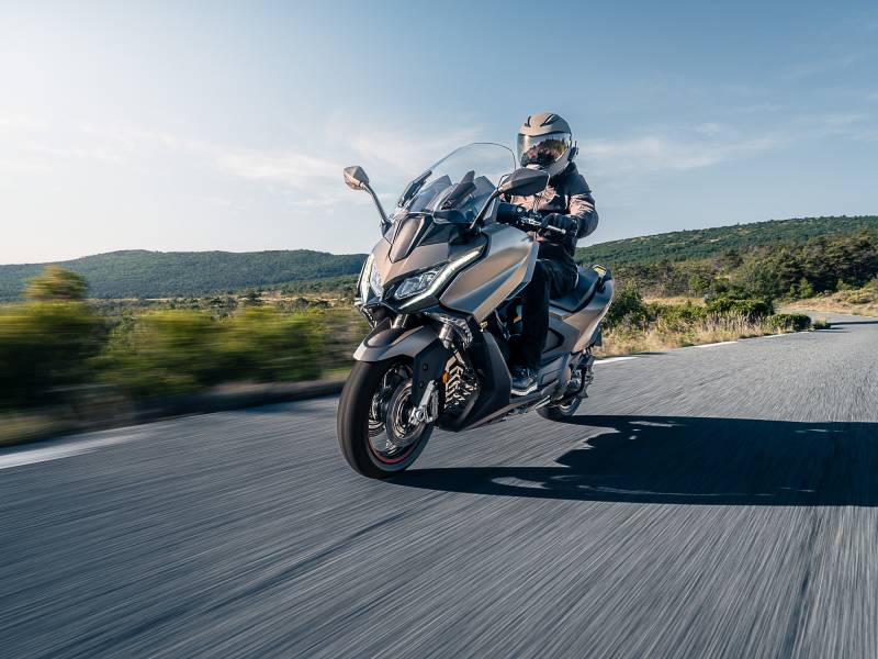 Maxi-Scooter KYMCO AK PREMIUM